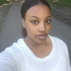 Meet your Posher, Alexus